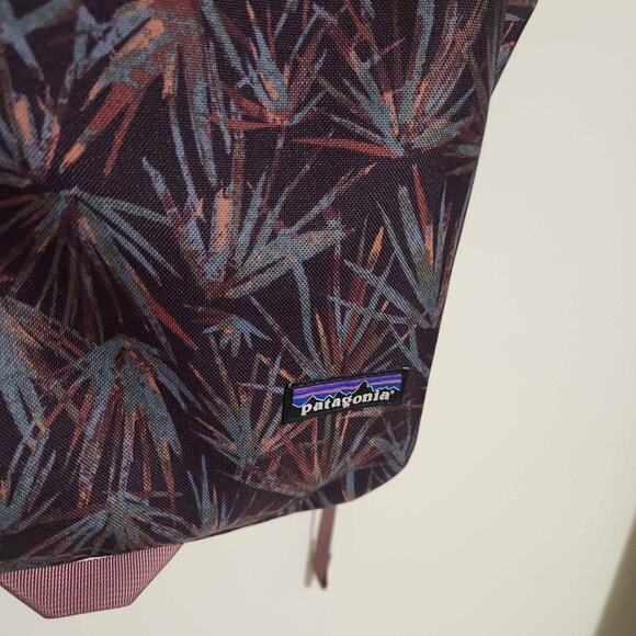Patagonia Fieldsmith Roll Top Pack Backpack 30L Grasslands Night Plum - Picture 4 of 6